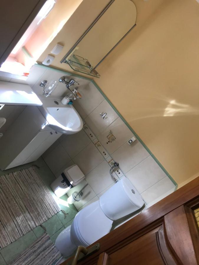 Zolty Domek Nad Jeziorem Lubniewice Exterior foto