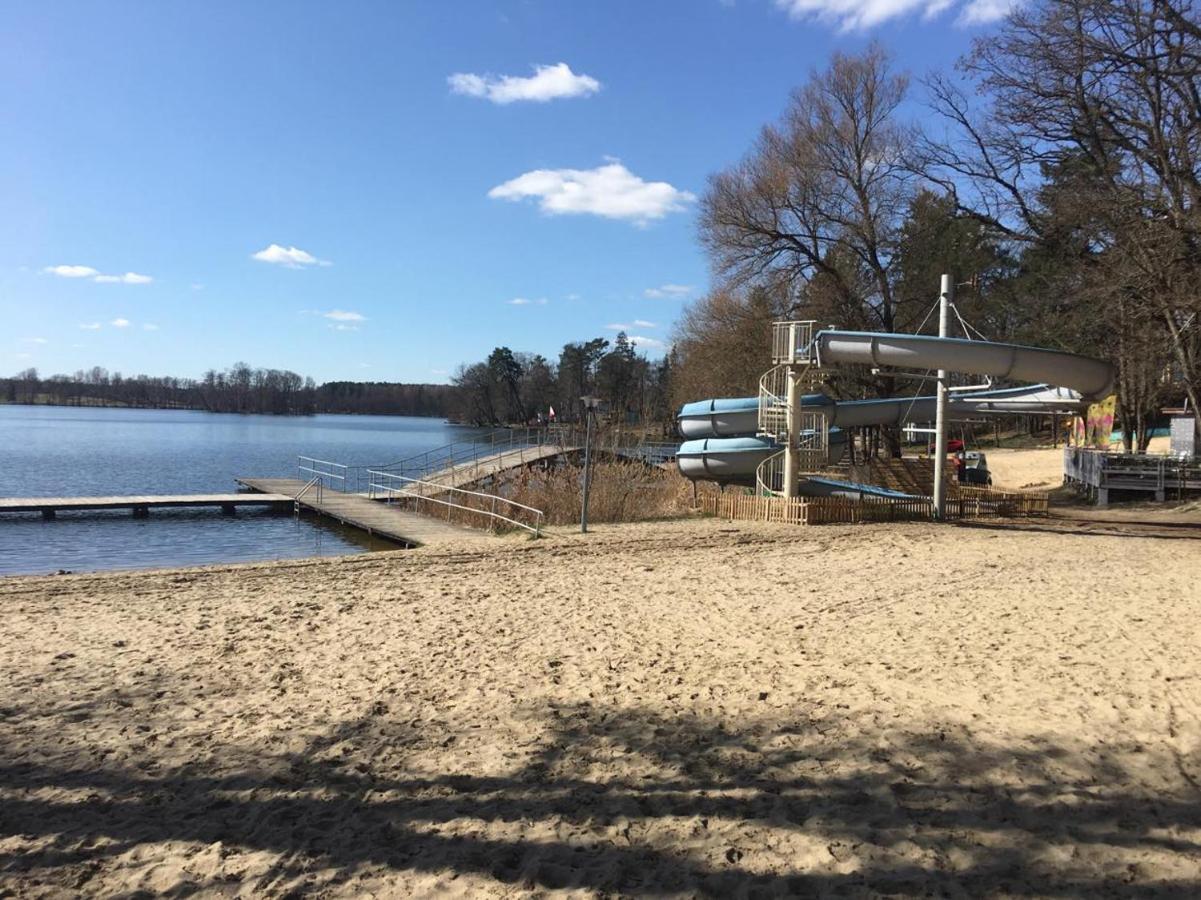 Zolty Domek Nad Jeziorem Lubniewice Exterior foto