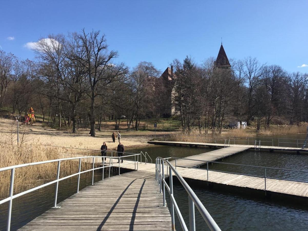 Zolty Domek Nad Jeziorem Lubniewice Exterior foto